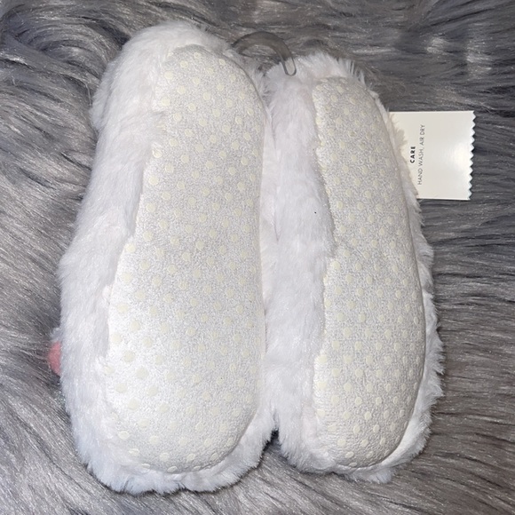 Cat & jack unicorn slippers - Picture 2 of 3
